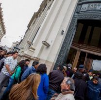Feriado bancario: la "predicción" que circuló tras la renuncia de Guzmán 