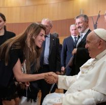 Bettina con el Papa en el Vaticano: "Un hombre que nos inspira a ser auténticos"