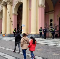Cerraron la Catedral Basílica: temen que hayan más encadenados