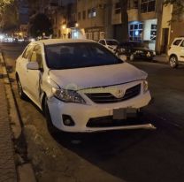 Salta: abandonaron un auto chocado en pleno centro y complica el tránsito
