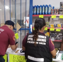 Un bombero entró a un local de Salta, vio que vendían pirotecnia y se armó un escándalo  