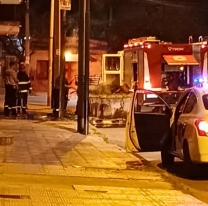Llegaron los bomberos y la policía a un barrio salteño: "Se prende fuego"