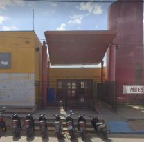 Terrible pelea en una escuela: un estudiante fue trasladado de urgencia