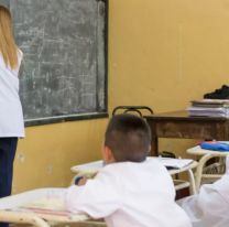 "De acá hasta septiembre los docentes tendrán un aumento del 33%"